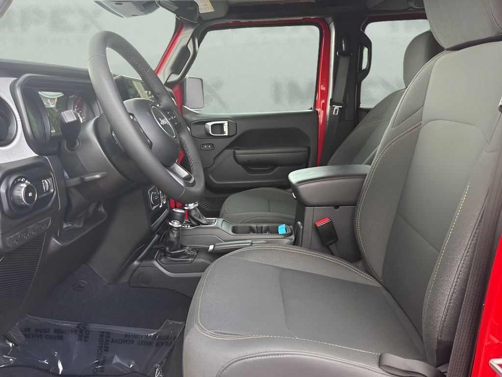 Used 2025 Jeep Wrangler Unlimited Sport AWD/4WD image 17