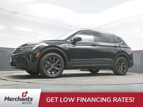 Used 2024 Volkswagen Tiguan SE FWD image 40