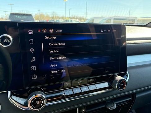 Used 2023 Chevrolet Colorado LT image 18