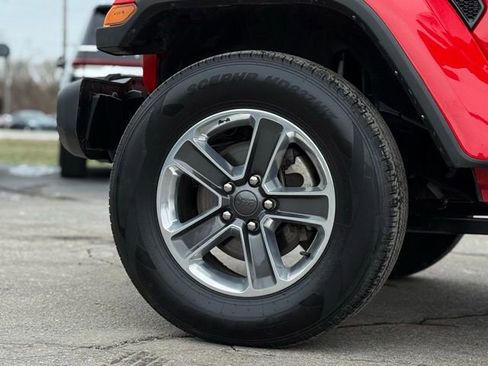 Used 2023 Jeep Wrangler Sahara image 43