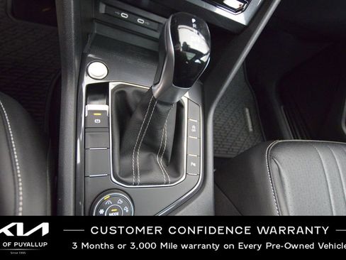 Used 2022 Volkswagen Tiguan SE R-Line image 24