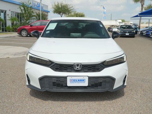 Used 2025 Honda Civic Sport image 2
