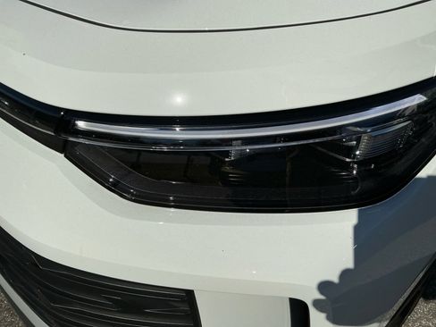 New 2026 Volkswagen Tiguan SE image 25