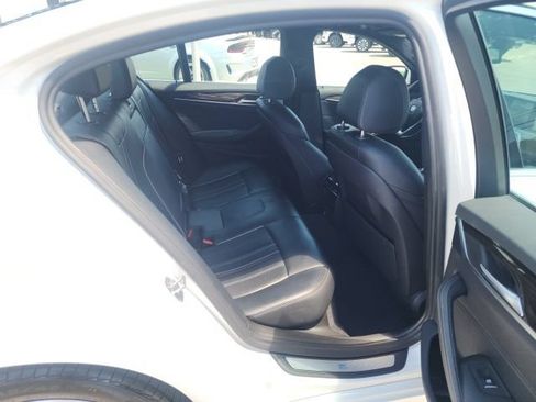 Used 2019 BMW 530e RWD image 23