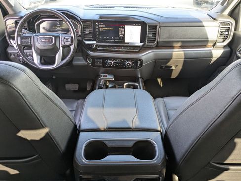 Used 2023 GMC Sierra 1500 SLT image 23