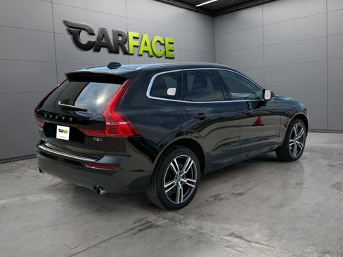 Used 2021 Volvo XC60 T5 Momentum w/ Premium Package AWD/4WD image 13