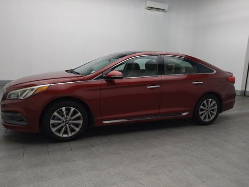 Used 2016 Hyundai Sonata Limited w/ Option Group 04 FWD image 2