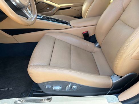 Used 2012 Porsche 911 Carrera RWD image 29
