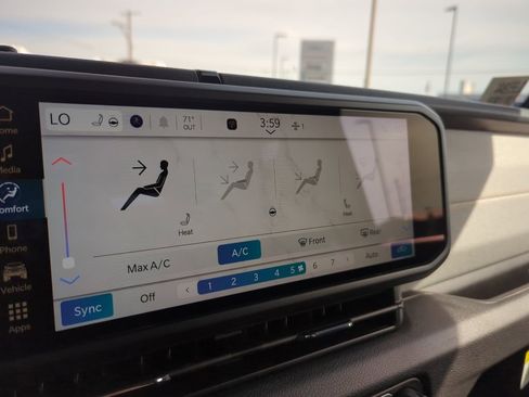 New 2025 Jeep Gladiator Sport image 16