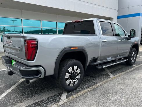 New 2026 GMC Sierra 2500 Denali AWD/4WD image 3
