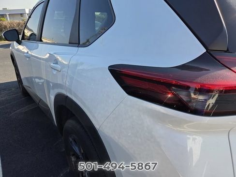 Certified 2026 Nissan Rogue SV w/ Cold Weather Package FWD image 6