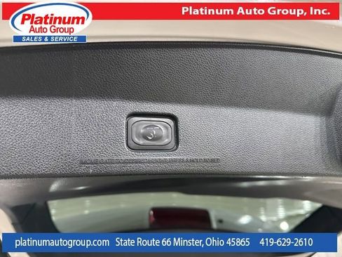 Used 2019 Ford Explorer Platinum image 35