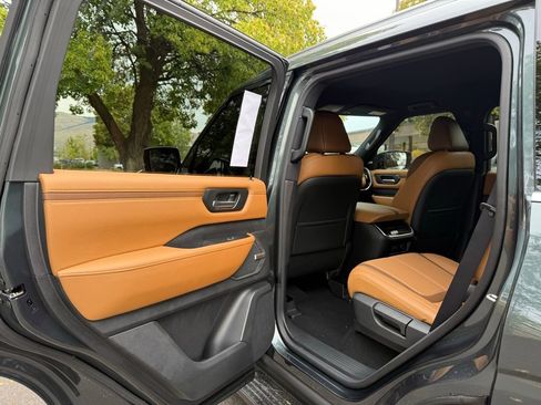 New 2026 Nissan Armada SL w/ Captain's Chari Seat Package image 15
