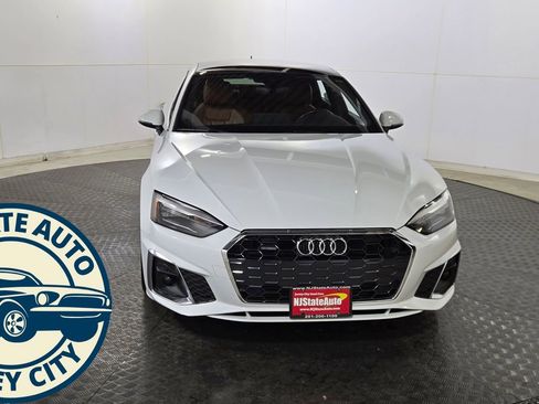 Used 2022 Audi A5 2.0T Premium image 2