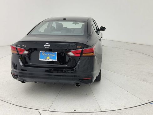Used 2025 Nissan Altima 2.5 SR FWD image 6