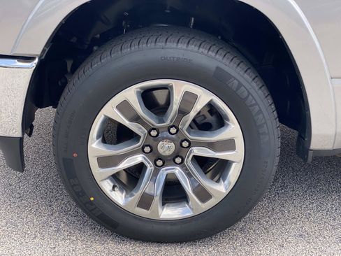 Used 2022 RAM 1500 Limited AWD/4WD image 12
