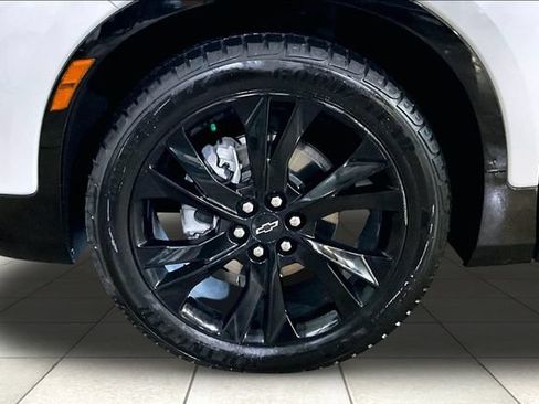 Certified 2022 Chevrolet Blazer RS w/ Enhanced Convenience Package AWD/4WD image 9