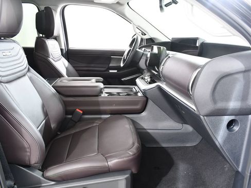 New 2027 Ford Expedition Platinum w/ Platinum Ultimate Package AWD/4WD image 10