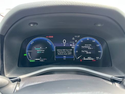 Used 2025 Toyota Camry XLE FWD image 21