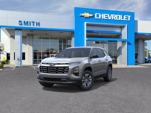 New 2026 Chevrolet Equinox LT FWD image 32