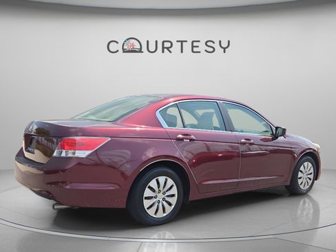 Used 2010 Honda Accord LX image 5