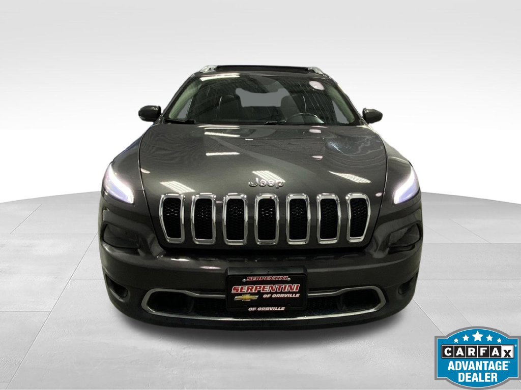 Used 2018 Jeep Cherokee Limited AWD/4WD image 2