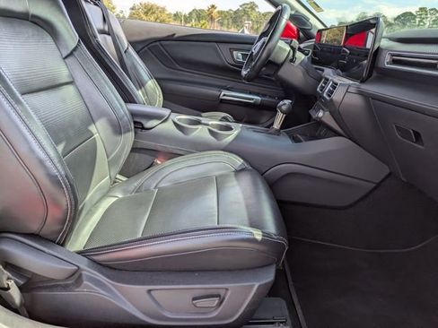 Used 2024 Ford Mustang Premium image 13