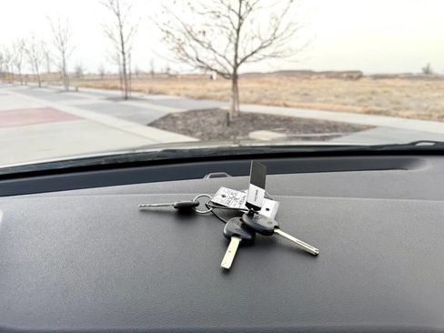 Used 2019 Hyundai Elantra SE image 27