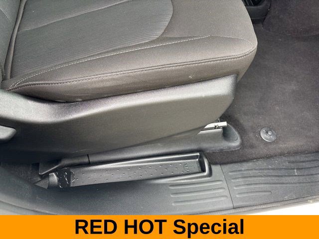 Used 2023 Chrysler Pacifica Touring FWD image 36