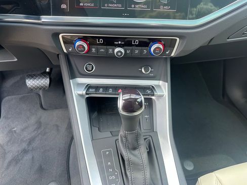 New 2025 Audi Q3 2.0T Premium w/ Convenience Package image 29