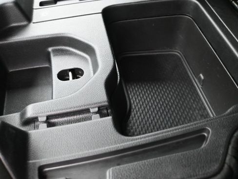 Used 2021 RAM 1500 Big Horn image 17