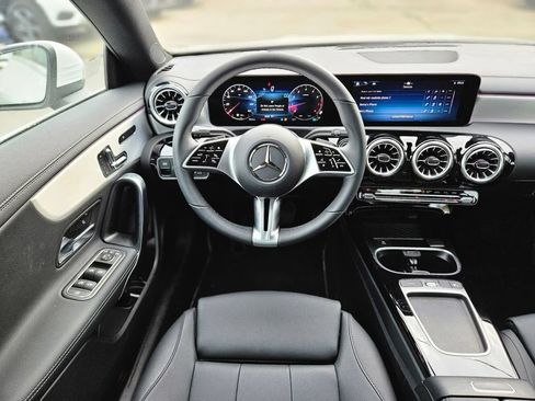 Used 2026 Mercedes-Benz CLA 250 4MATIC image 13