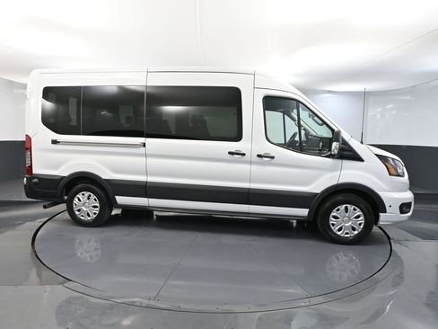 Used 2024 Ford Transit 350 XLT image 4