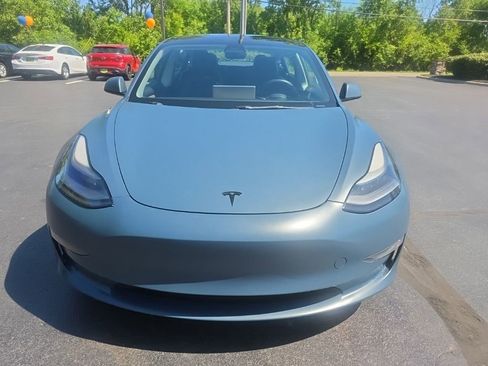 Used 2022 Tesla Model 3 Long Range AWD/4WD image 2