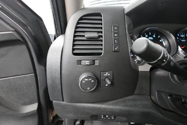 Used 2011 Chevrolet Silverado 2500 LT w/ Interior Plus Package AWD/4WD image 23