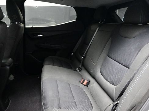Used 2022 Chevrolet Bolt EUV LT FWD image 11