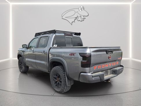 Used 2022 Nissan Frontier PRO-4X image 5
