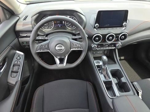 New 2025 Nissan Sentra SR w/ Midnight Edition image 3