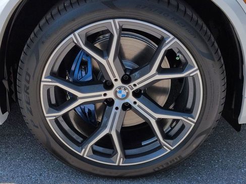 New 2026 BMW X5 xDrive40i w/ M Sport Package AWD/4WD image 11