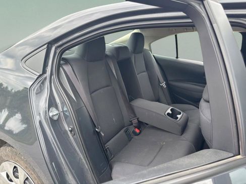 Used 2025 Toyota Corolla LE FWD image 26
