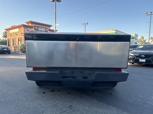 Used 2024 Tesla Cybertruck AWD Crew Cab image 7