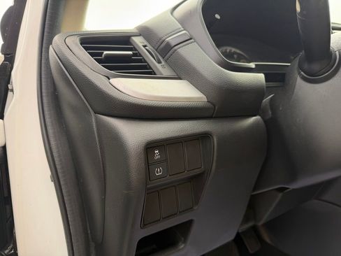 Used 2018 Honda CR-V LX image 14