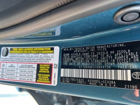 Used 2026 Toyota Camry SE w/ Multimedia Upgrade Package image 8