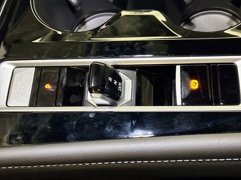 New 2026 Volkswagen Atlas Cross Sport SEL Premium R-Line AWD/4WD image 18