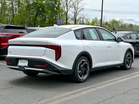 Certified 2025 Kia K4 EX FWD image 8