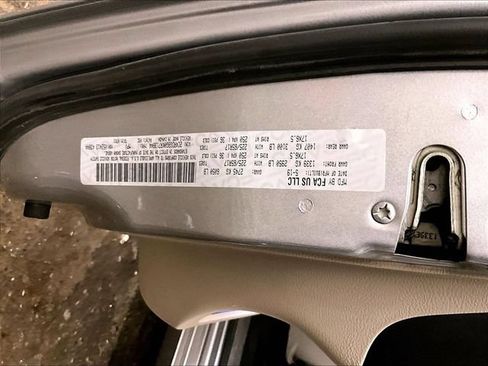 Used 2019 Dodge Grand Caravan SE w/ Rear Park Assist Package FWD image 34