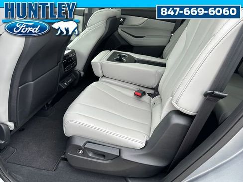 Used 2023 Acura MDX FWD w/ Technology Package image 14