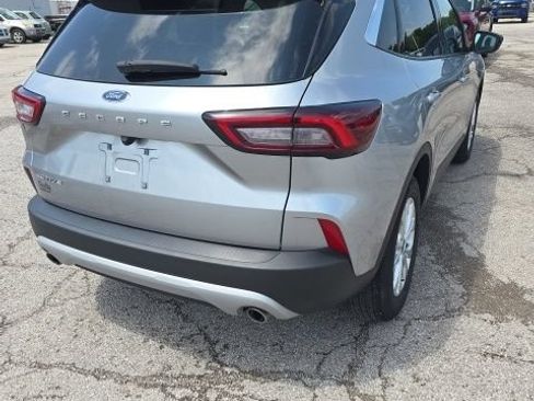 Used 2024 Ford Escape Active w/ Cold Weather Package FWD image 4