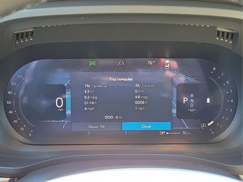 New 2026 Volvo XC60 B5 Plus w/ Protection Package Premier image 25