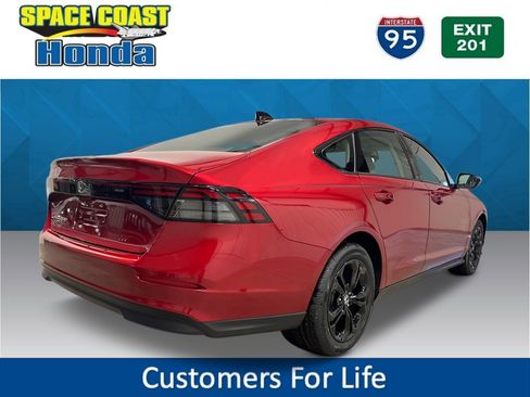 New 2025 Honda Accord SE image 3